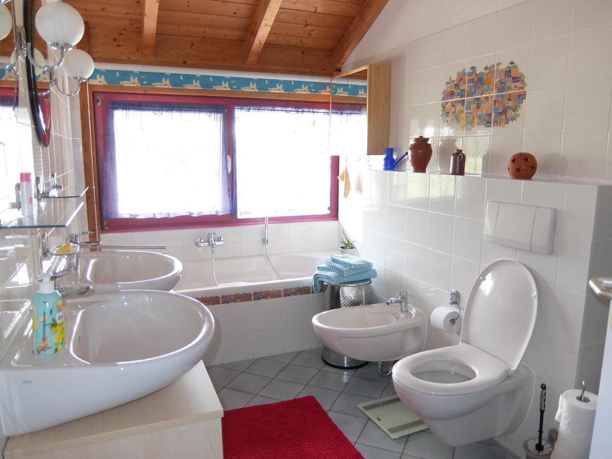 Blaues Haus - Une Maison Bleue Hetzerath エクステリア 写真