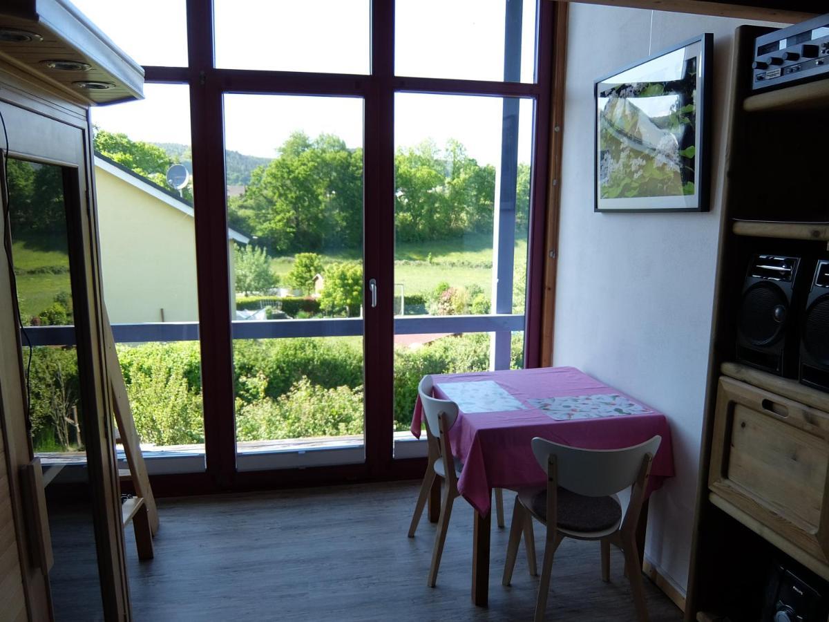 Blaues Haus - Une Maison Bleue Hetzerath エクステリア 写真